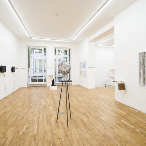 Exhibition view. From left to right: Esther Ferrer, Extrañeza, desprecio, dolor y un largo etc., 2013; Lenora Barros, Estudo para facadas, 2012; Pauline Beaudemont, Originale, 2018; Alessandro Balteo-Yazbeck, Level, 2017 (Private Performance); Gerhard Richter, Aquarelle, 1985; Per Kirkeby, Kopf und Arm I, 1985; Alexi Tsioris, Ohne Titel, 2017—2018; Eduardo Navarro, The origin of the origin of the origin of the Universe, 2017; Barry Le Va, Studies for Combinations and Arragments of Sculpture Occupying Wall and Floor Areas, Lithographs and Collage, 1989—1991, and Fictional Excerpts. Interviews, scrapbooks, notes, 1969 – 2003; and Enrique Radigales, Injerto _206136312, 2017.